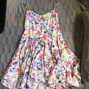 Beautiful flower dress NWT